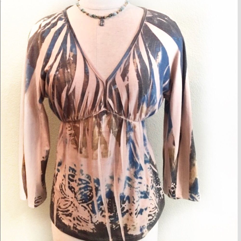 DB  sport V neck long sleeved top L